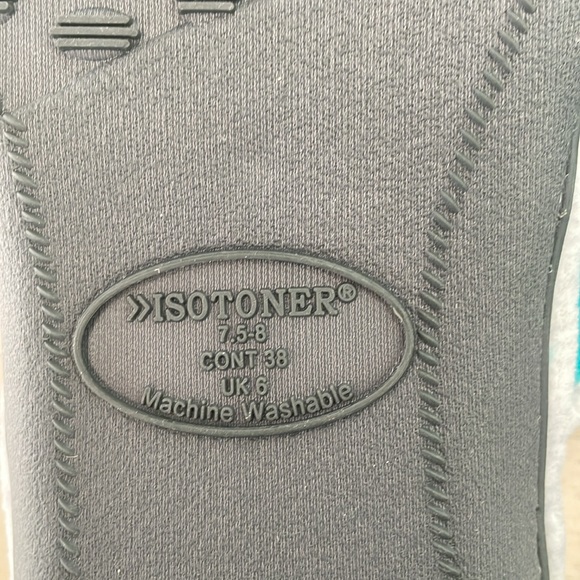 Isotoner New slippers without tag - Picture 4 of 4